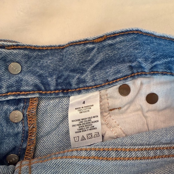 Aeropostale Women’s Distressed Jean Shorts - Picture 6 of 6
